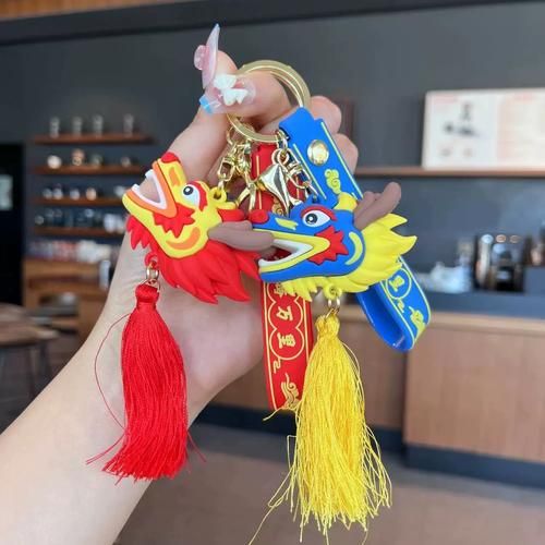 生肖属相装饰品图片（2024本命年龙年生肖装饰品怎么挑）