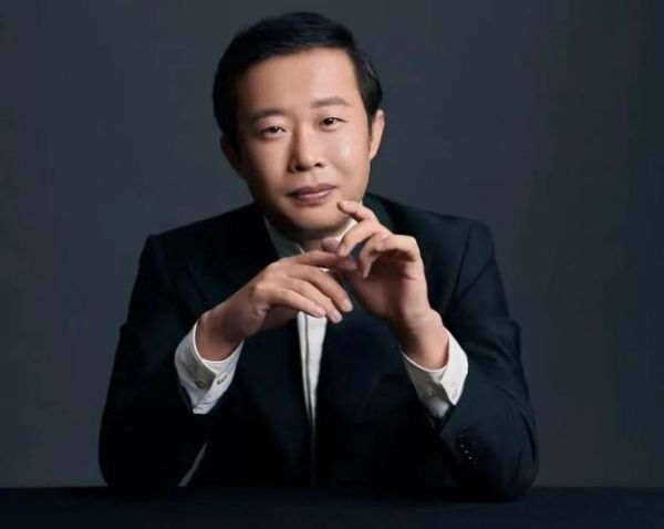 张冰冰是什么生肖属相（张冰冰属相是什么？牛🐂）