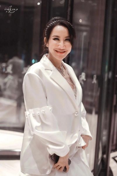 李玟什么生肖属相啊（李玟属什么生肖🐲）