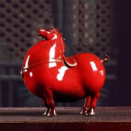 红朱砂生肖马摆件属相（红朱砂生肖马摆件怎么挑？新手一看就懂）