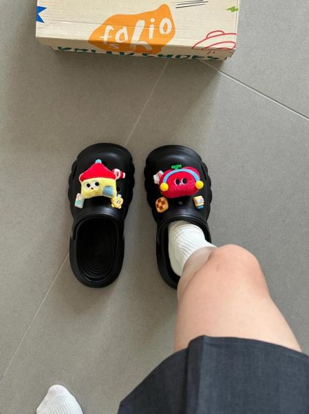 生肖属相洞洞鞋（生肖鼠专属洞洞鞋穿搭指南）