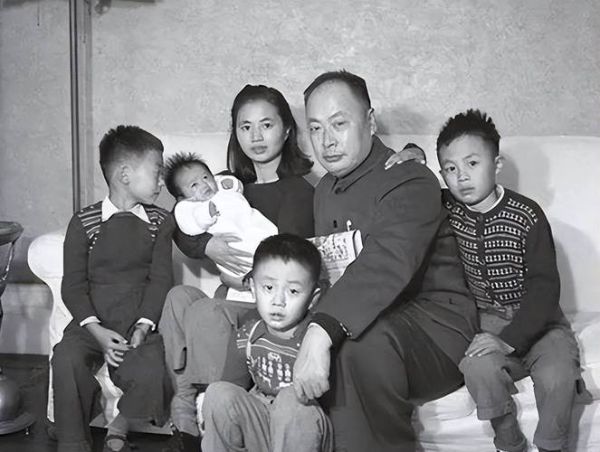 陈毅的属相是什么生肖（陈毅的属相生肖是什么）