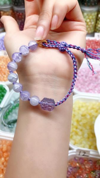 生肖属相琉璃珠（生肖琉璃珠怎么搭配最旺运）