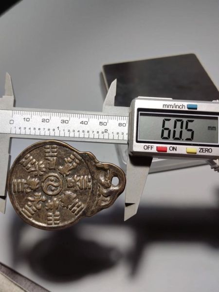 生肖花钱哪个属相可以戴（生肖花钱哪个属相可以戴？新手避坑指南）