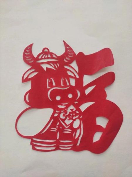 属相牛的生肖窗花（属牛生肖窗花剪纸教程入门版）