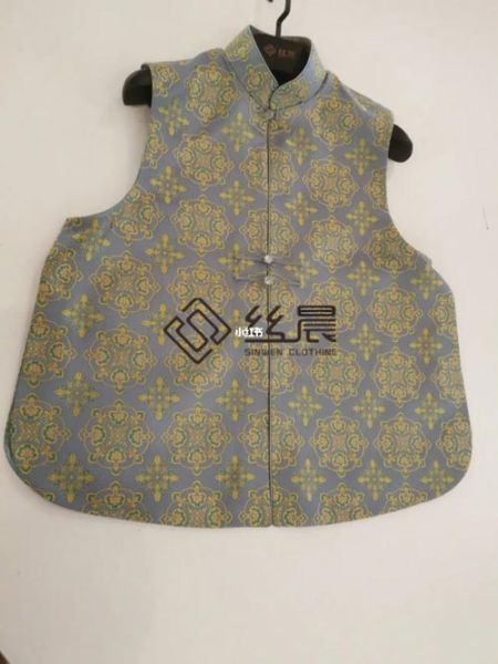 生肖属相宋锦马甲(宋锦马甲适合什么生肖穿)