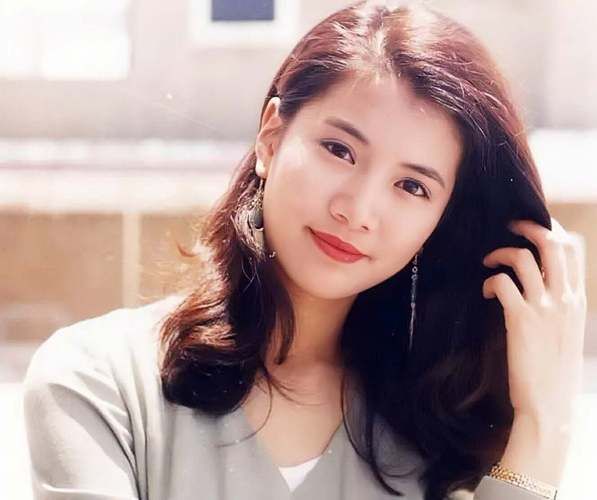 袁咏仪属相是什么生肖（袁咏仪属什么生肖）