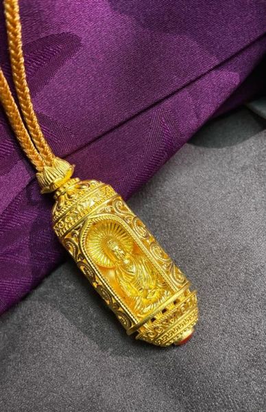 黄金生肖属相猴（黄金生肖猴吊坠多少钱）