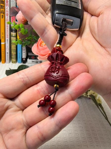 车内挂件生肖属相（车内挂件生肖选什么招财）