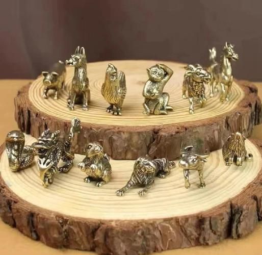 铜质生肖属相（铜质生肖属相工艺品挑选指南）