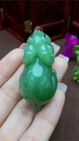 碧玉生肖属相挂件(碧玉生肖属相挂件怎么挑)