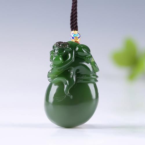 碧玉生肖属相挂件(碧玉生肖属相挂件怎么挑)