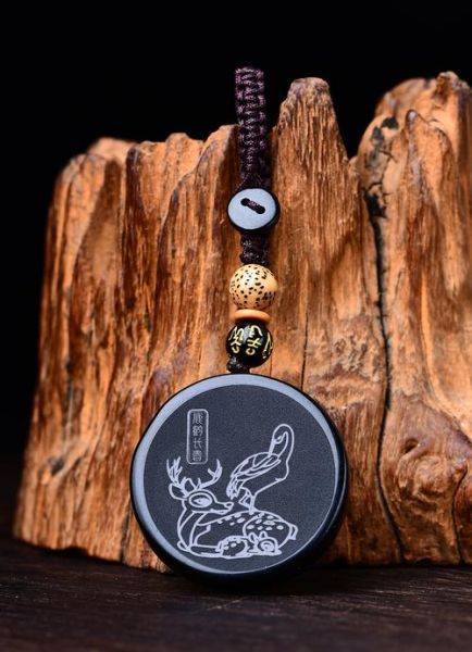 生肖属相龙戴什么（属龙佩戴什么吉祥物最旺运）