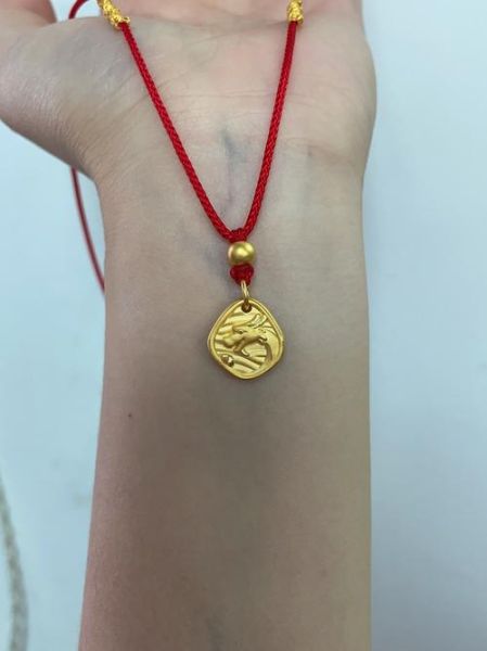 属相龙生肖黄金(属相龙买什么黄金首饰最招财)