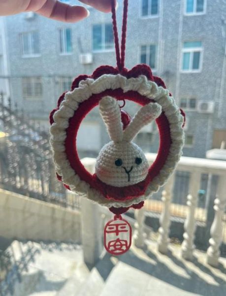 生肖兔属相车手工挂件（手工属兔生肖车挂件编织教程）