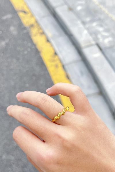 生肖属相黄金戒指（生肖黄金戒指怎么选才不踩坑？）