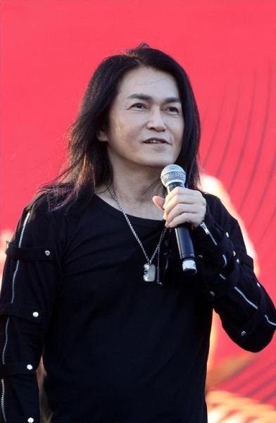 迪克牛仔属什么生肖属相（迪克牛仔属什么生肖？）