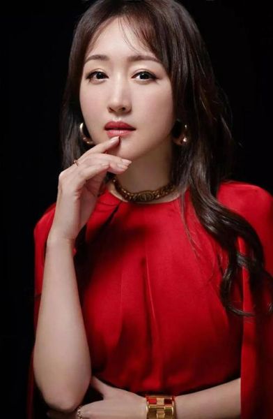 杨钰莹属相什么生肖（杨钰莹属什么生肖？🐭）