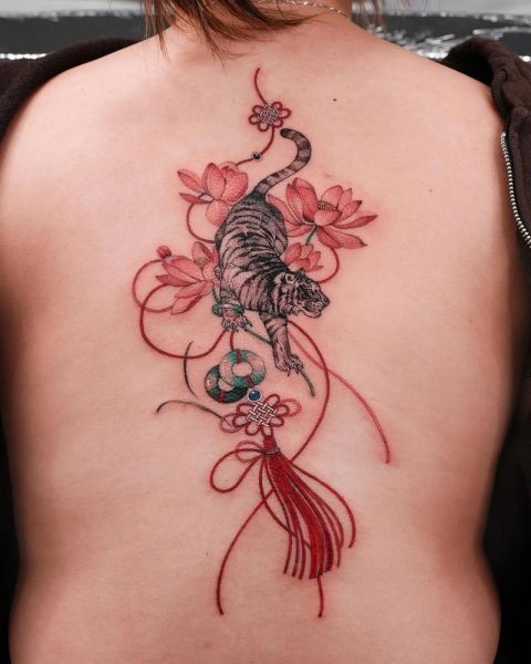 属相老虎不能纹什么生肖（属虎纹身忌哪些生肖图案）