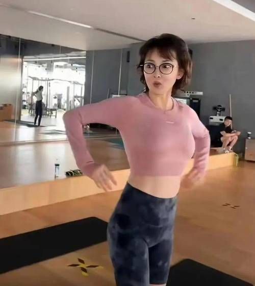 牛莉生肖属相（牛莉生肖属相及年龄一览表）