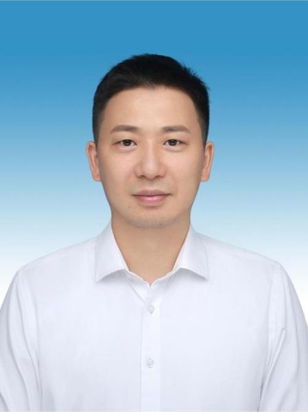 张亚属什么生肖属相