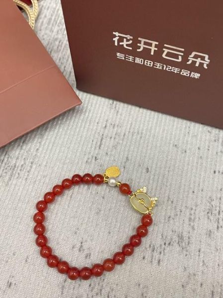 生肖属相手链闺蜜（本命年闺蜜款生肖手链怎么选）