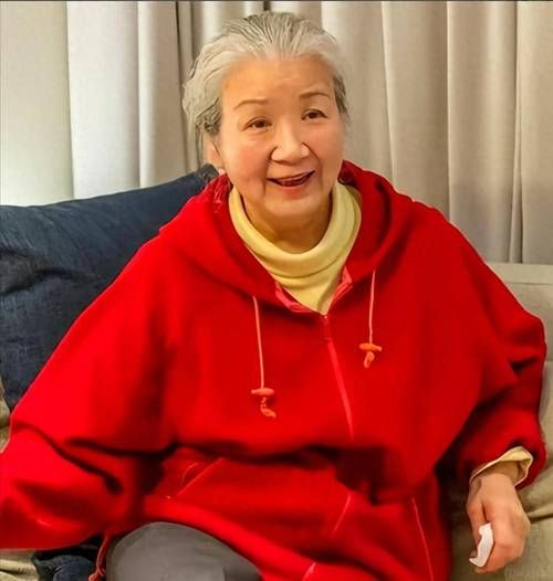 曹翠芬属什么生肖属相