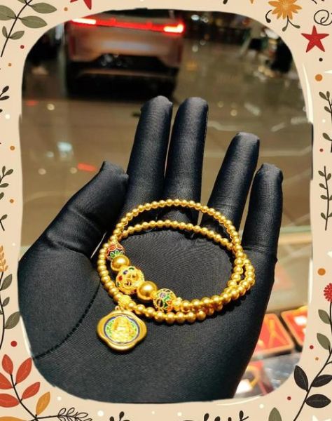 生肖猪佩戴什么属相（属猪戴什么属相能招财旺运？）