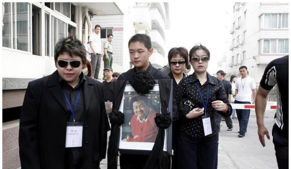 张秋芳属什么生肖属相(张秋芳属马是什么生肖详解🐴)