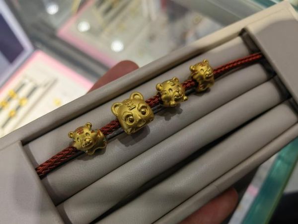 周生生串珠生肖属相虎（周生生虎年生肖串珠款式推荐🐯✨）