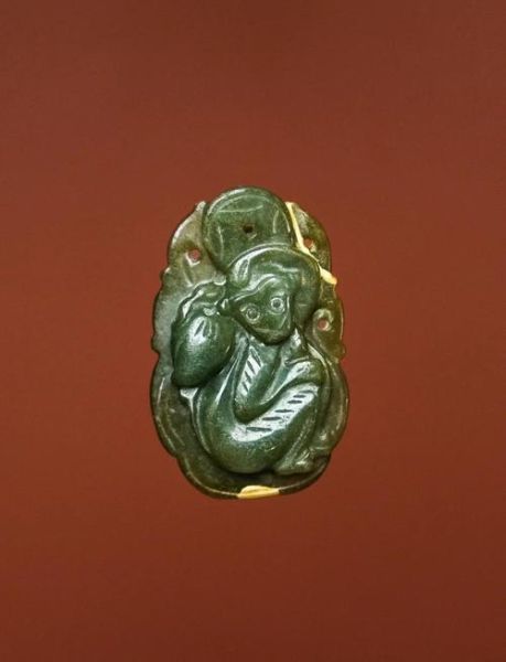 玉佩可以是生肖属相吗(玉佩上可以刻生肖属相吗)