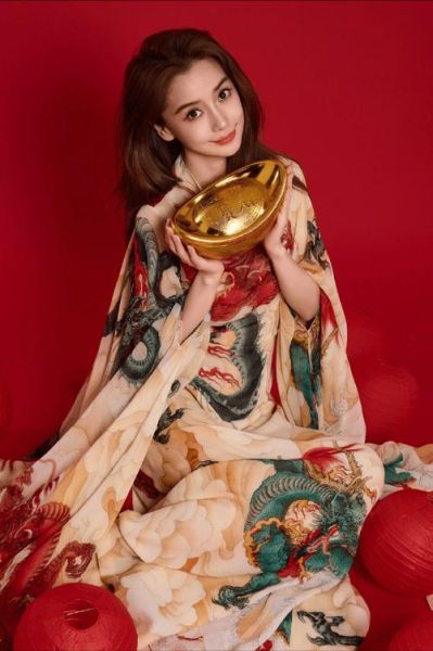 明星杨颖是什么生肖属相（杨颖是什么生肖🐉）