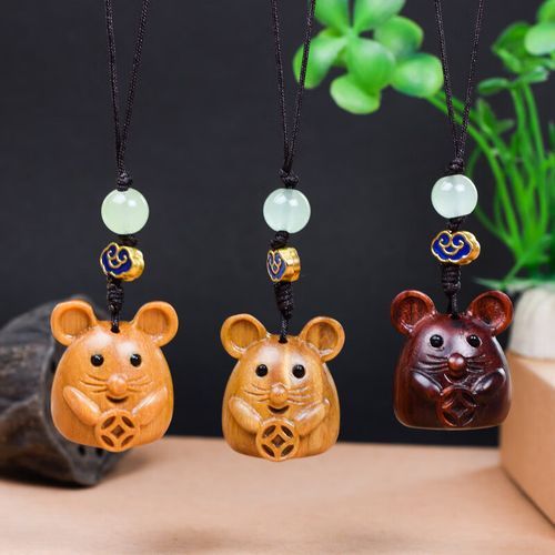 子鼠生肖属相介绍（子鼠生肖性格特点及运势全攻略）