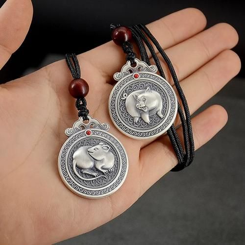 兄妹定制属相十二生肖(兄妹定制属相吊坠什么材质不掉色)