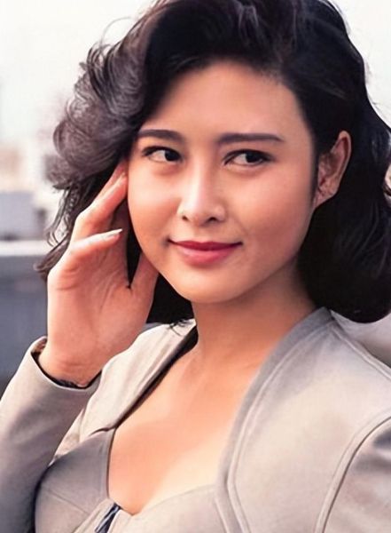 叶玉卿什么生肖属相(叶玉卿属相是什么?小白必看🐯)